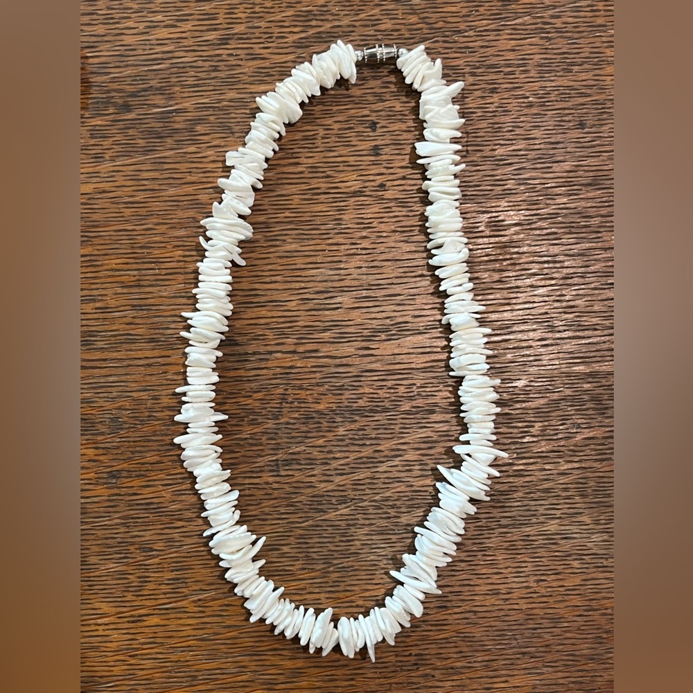 BOGO Vintage 90s Y2K Square White Puka Shell Necklace